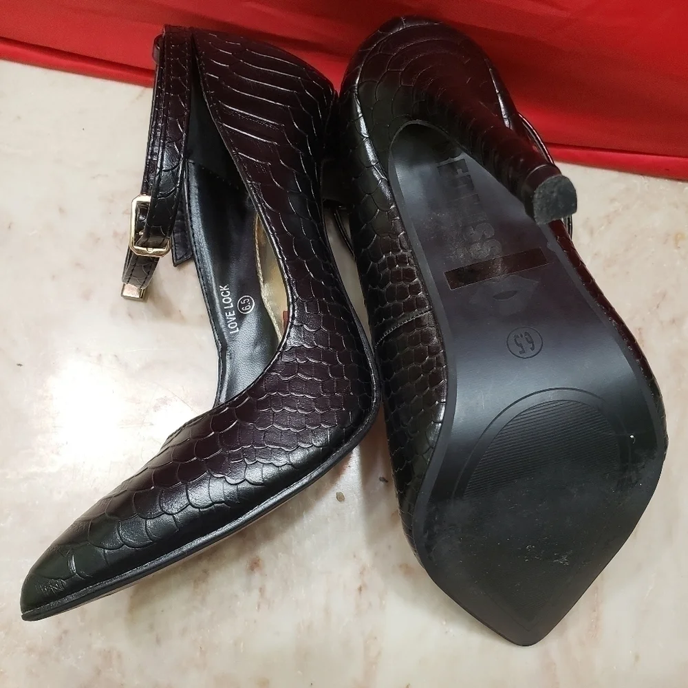 Heel shows Love lock Red Kiss blak 6.5 - Picture 4 of 9